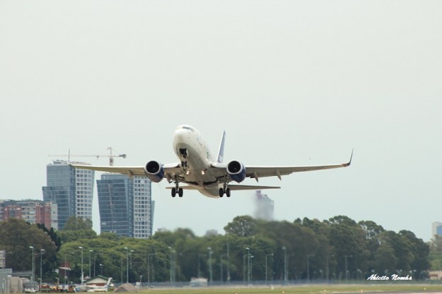 AR LV-CBT despegando