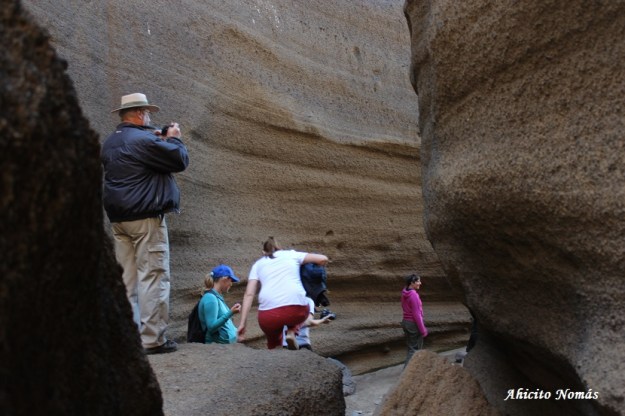 Trepando dentro del volcan