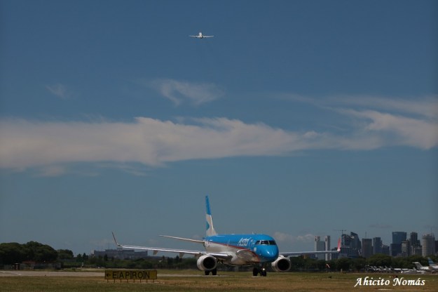 Alejandose plano abierto