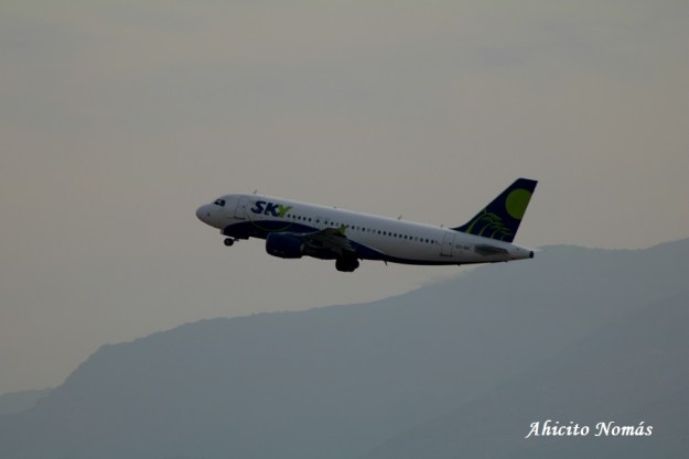 Sky contra las montañas