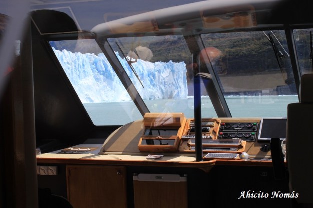 Perito Moreno a traves del parabrisas