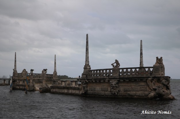 Vista lateral del barco