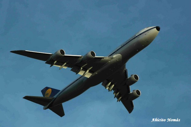 B747-8 LH Retro
