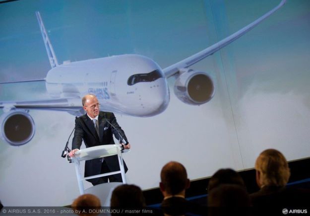 10_000th_airbus_aircraft_delivery_a350-900_to_sia-speeches-021