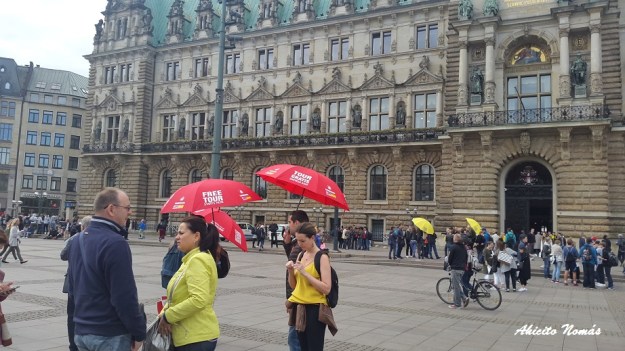 paraguas-de-todos-colores-en-ham