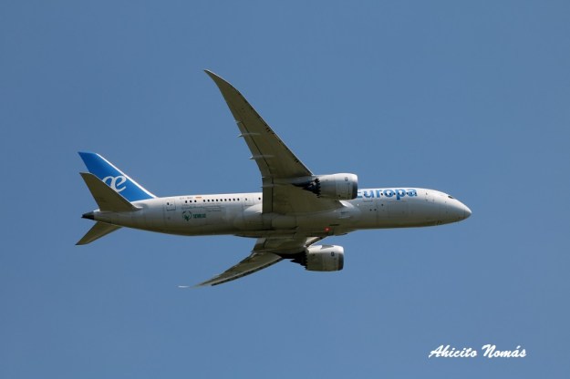 ux-b787-lateral