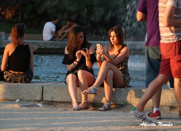 chequeando-el-celular